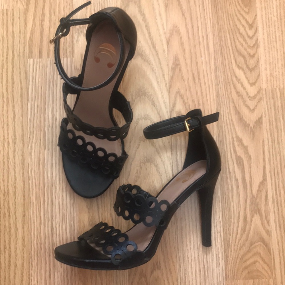 NWOT Charming Charlie’s heels